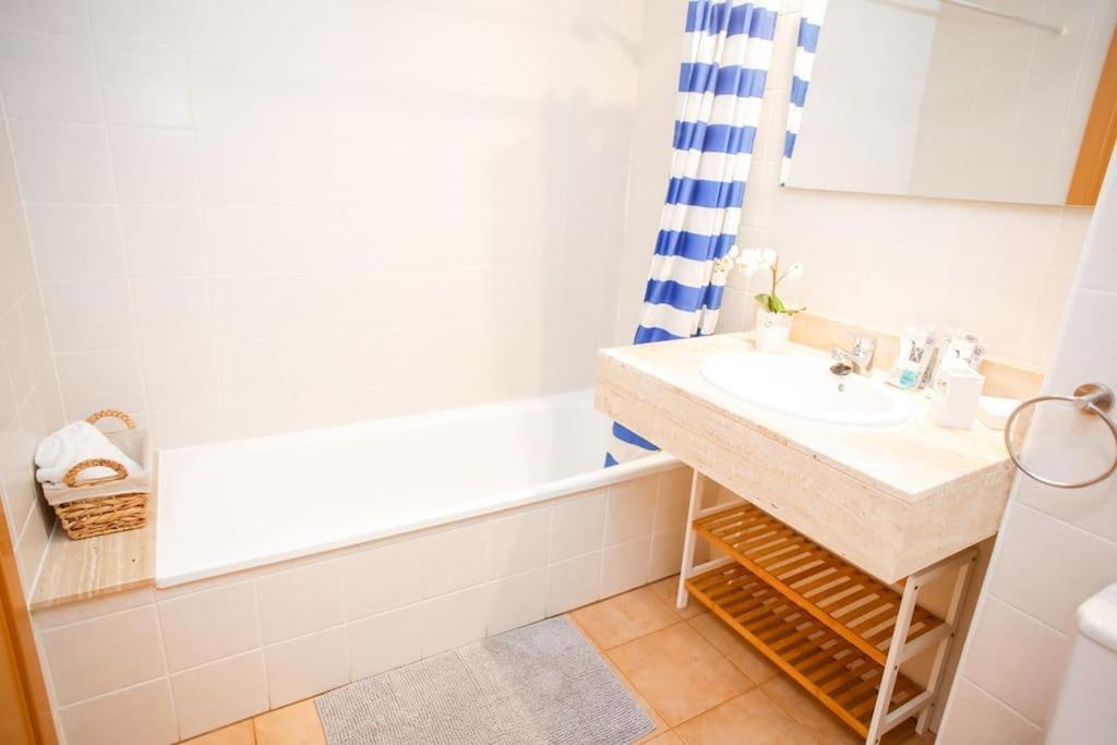 Appartement Al47 Spacious Near Fenals